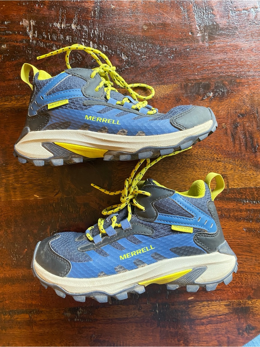 Merrell Big Kid's Moab Speed Mid 2 A/C Waterproof hiking shoes sneakers size 1